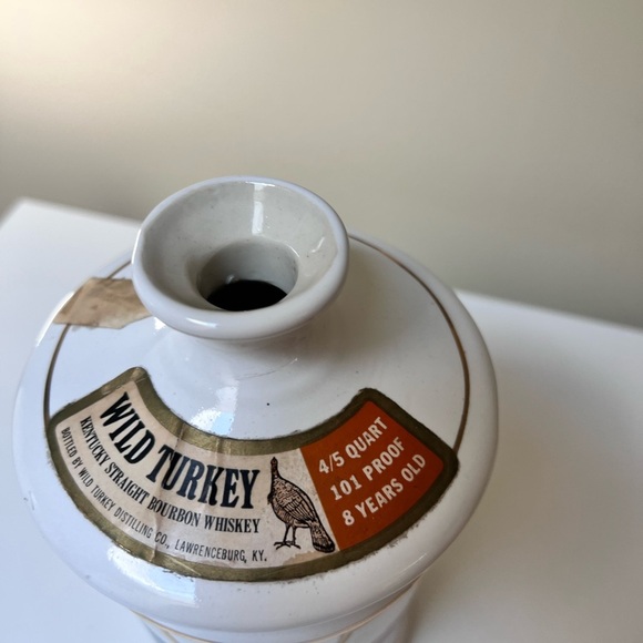 Mack Trucks Vintage Ceramic Wild Turkey Decanter with Gold Bulldog Topper - Picture 5 of 15